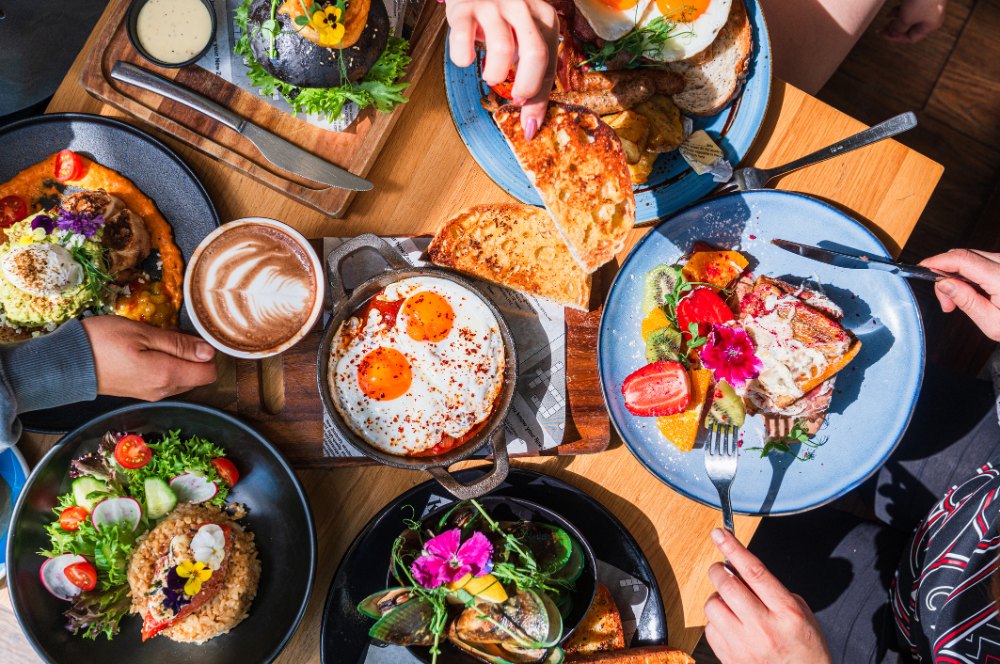 Dinner in and around Upper Arlington doesn’t mean choosing between casual and quality – you get both.